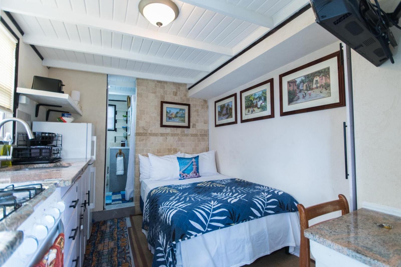 Shama'S Guest House Christ Church Room photo